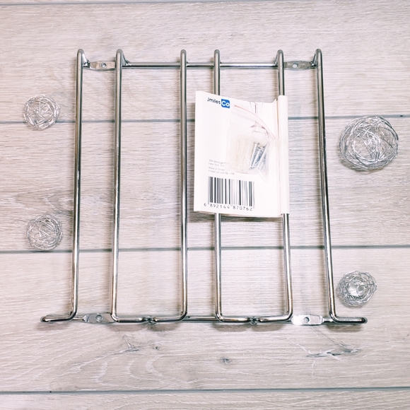 JmilesCo Other - J Miles CO Under Cabinet Hanging Stemware Rack